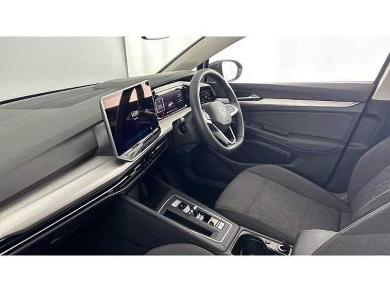 Usado VW Golf VIII Match 272 HP (200 kW) 2025 Cinzento Citadino