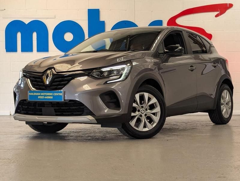 Used Renault Captur Iconic 2022 Oyster grey SUV