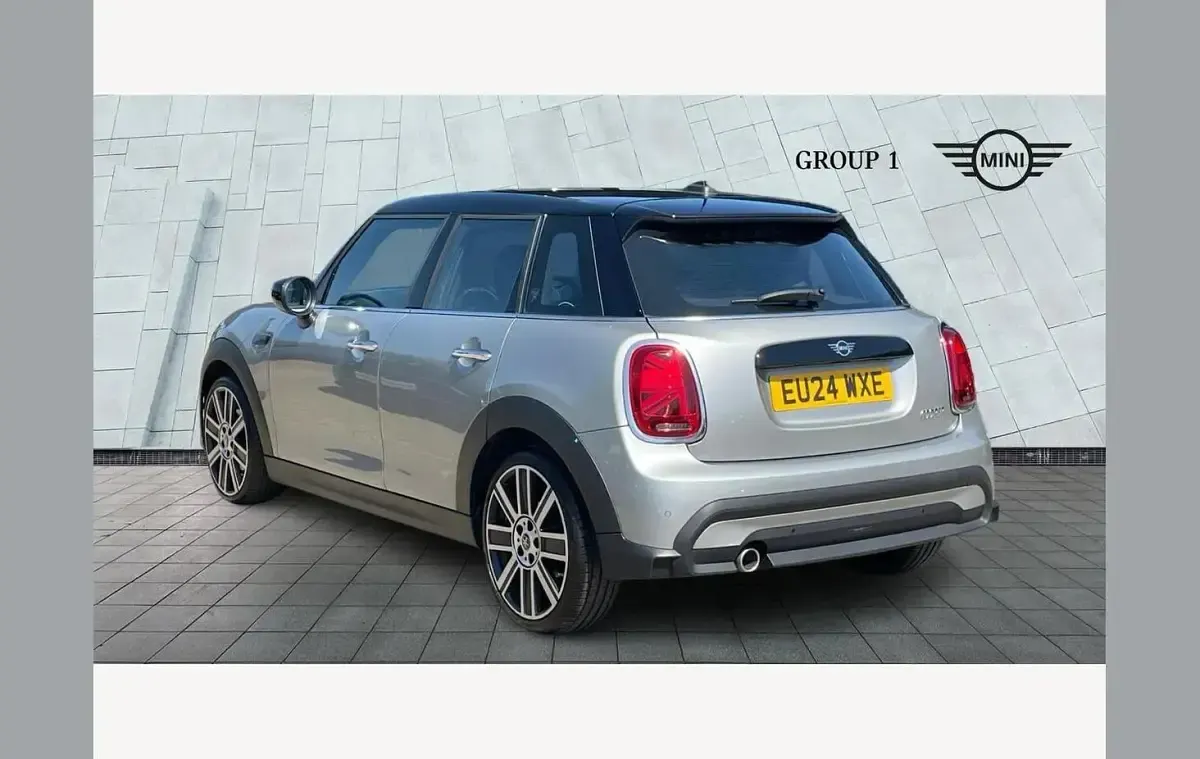Used Mini Cooper Exclusive 136 HP (100 kW) 2024 Silver Hatchback