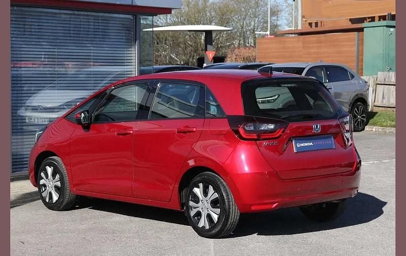 Used Honda Jazz Hybrid 109 HP (80 kW) 2022 Red Hatchback