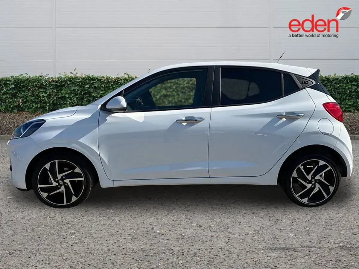 New Hyundai i10 Premium 79 HP (58 kW) 2026 White Hatchback