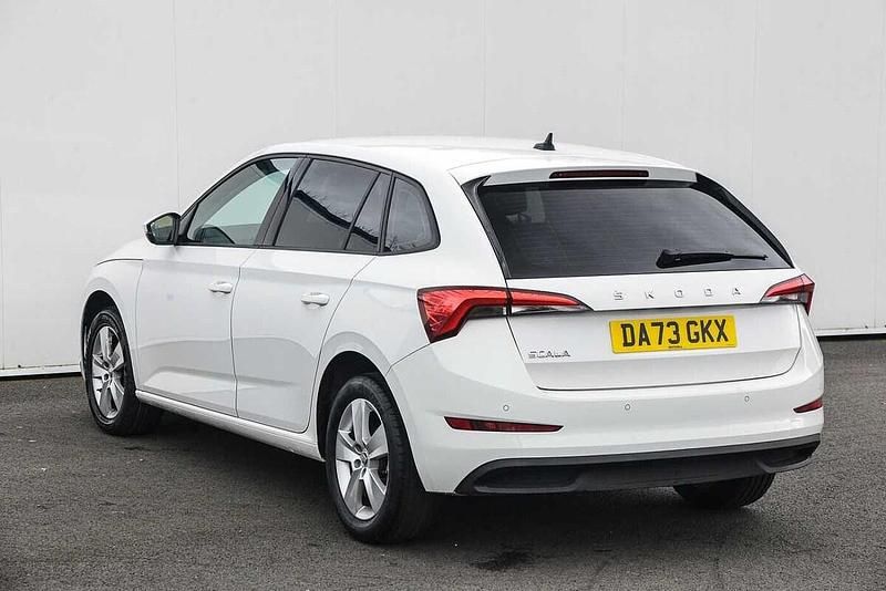 Used Skoda 110 R SE 81 HP (59 kW) 2023 Candy white Estate