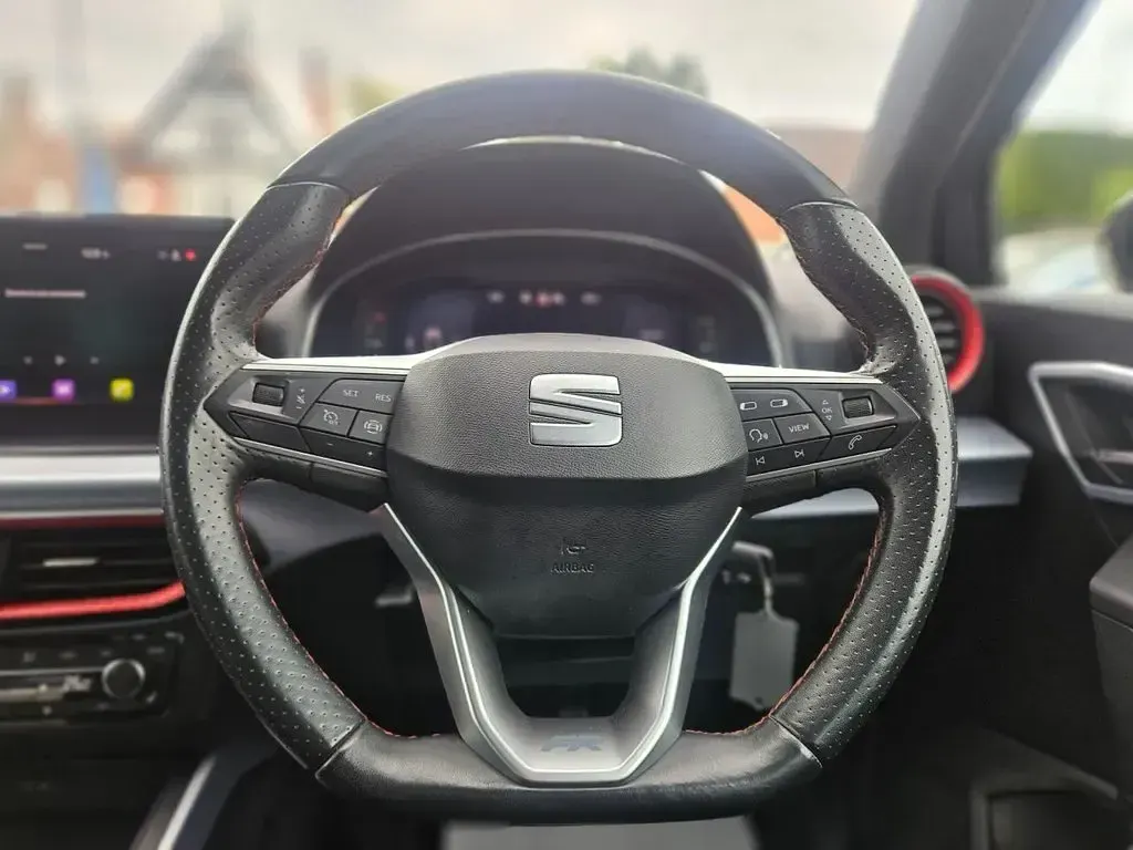 Used Seat Arona FR Sport 110 HP (80 kW) 2022 Grey SUV