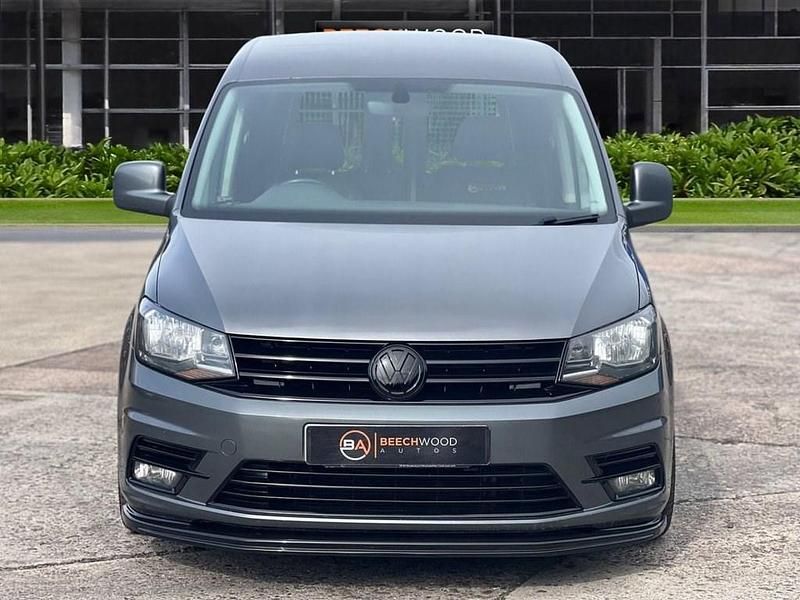 Used VW Caddy Highline 102 HP (75 kW) 2017 Grey MPV