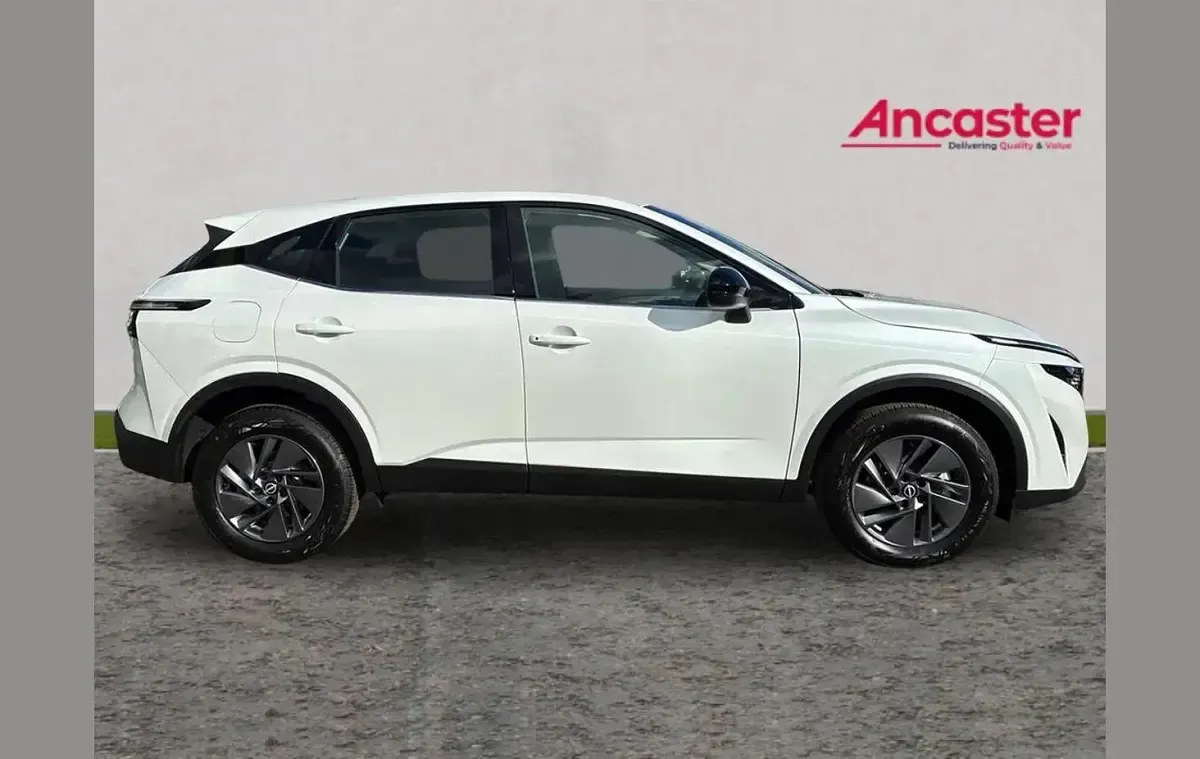 New Nissan Qashqai Acenta Premium 190 HP (139 kW) 2026 Pearl  white SUV
