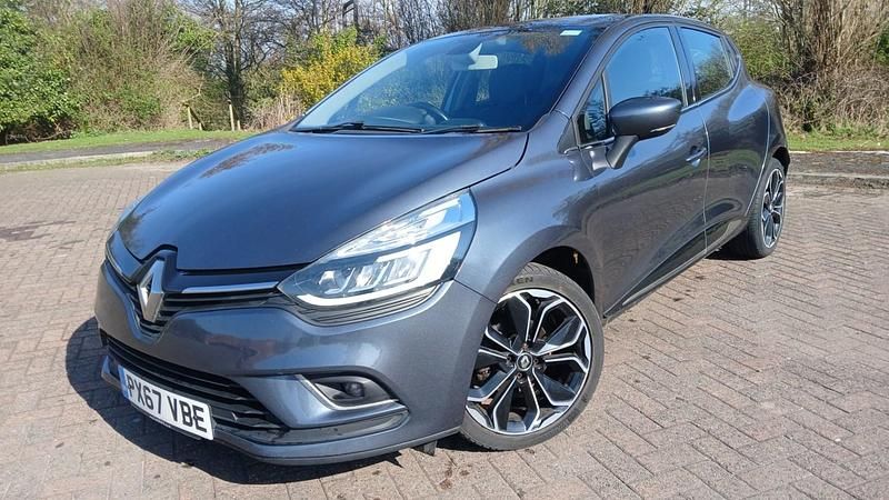 Used Renault Clio IV Dynamique 90 HP (66 kW) 2017 Grey Hatchback