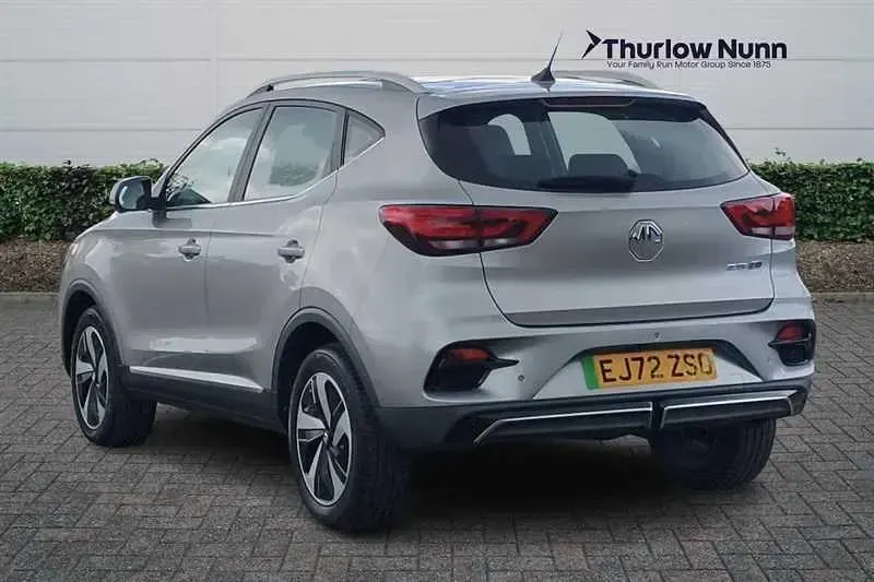Usado MG ZS Trophy 130 kW (177 HP) 2022 Prateado SUV