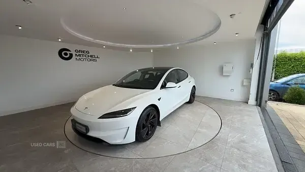 Used Tesla Model 3 Performance 461 kW (627 HP) 2024 White Sedan