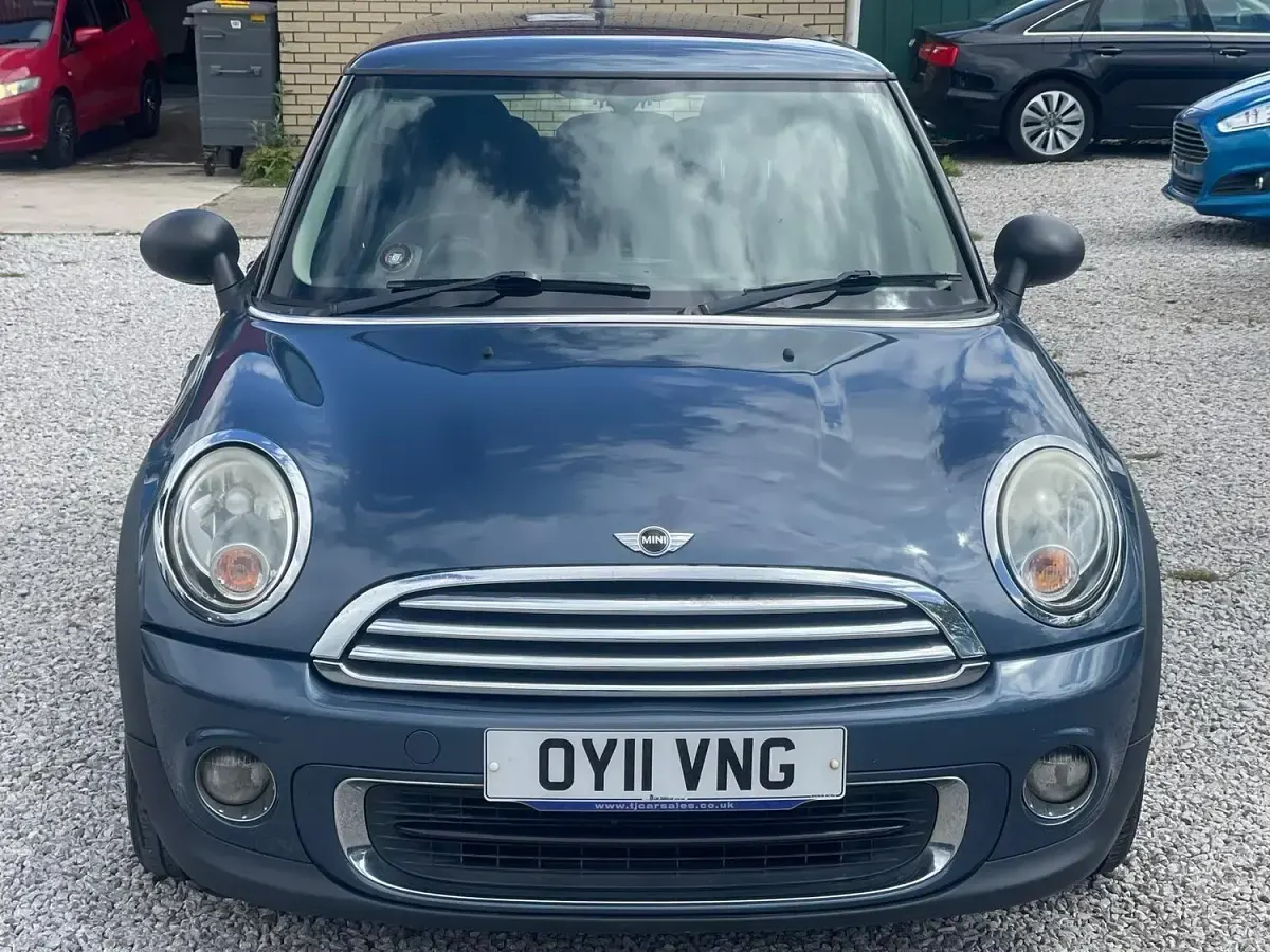 Used Mini ONE Hatch 98 HP (72 kW) 2011 Blue Hatchback