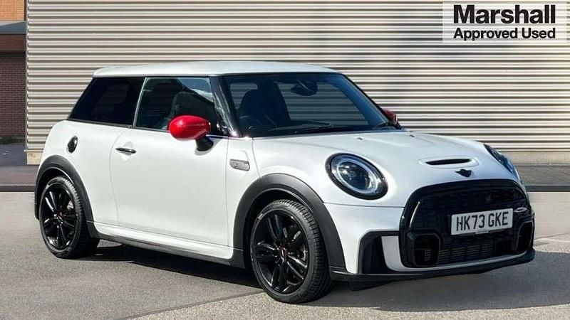 White Used 2023 Mini Cooper S Comfort Hatchback | £25,545 (A bit pricey) - Image 1/4
