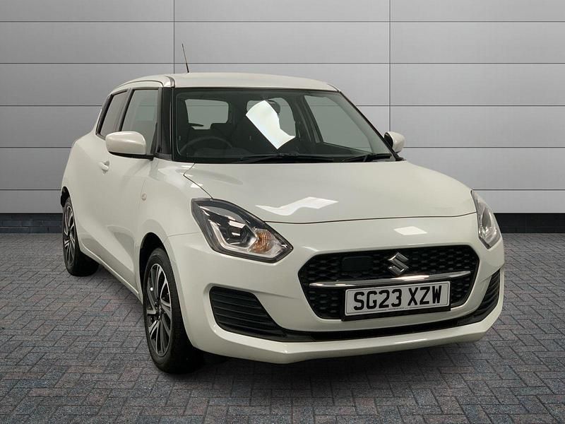 Used Suzuki Swift SZ-L 2023 White Hatchback