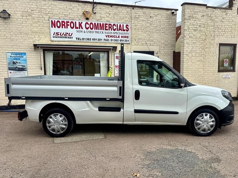 Used Fiat Doblò 2021 White MPV