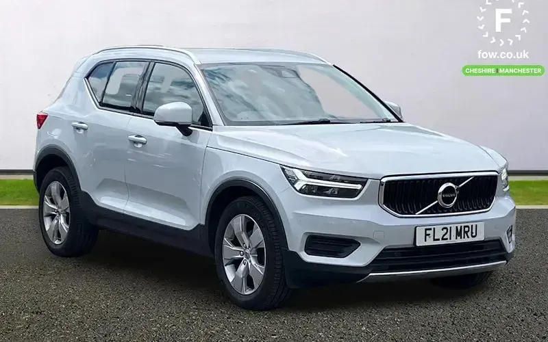 Used Volvo XC40 Momentum 163 HP (119 kW) 2021 SUV