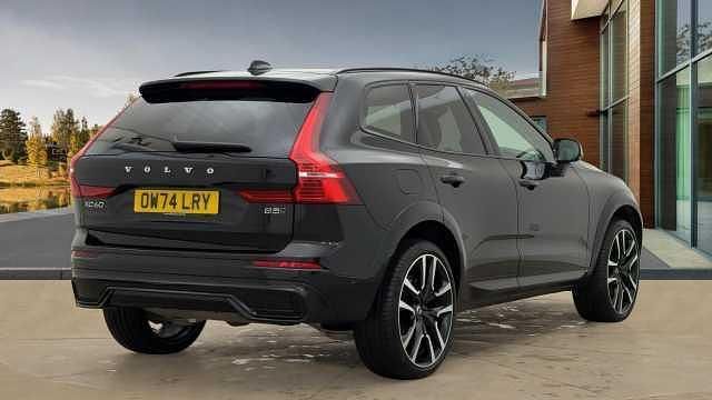 Used Volvo XC60 Ultra 247 HP (181 kW) 2025 Black SUV