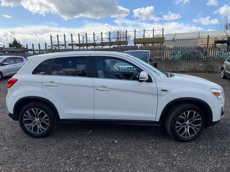 Used Mitsubishi ASX 117 HP (86 kW) 2016 White SUV