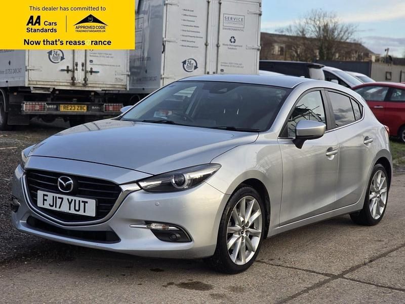 Used Mazda 3 Inclusive 121 HP (88 kW) 2017 Silver Hatchback
