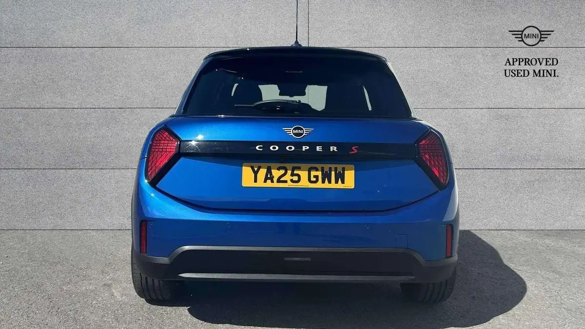 Used Mini Cooper S Hatch 201 HP (147 kW) 2025 Blue Hatchback