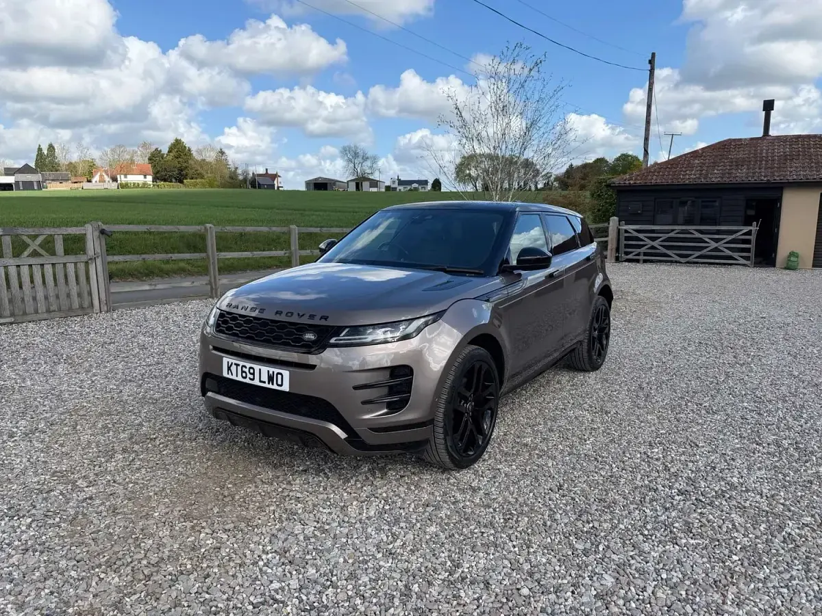 Used Land Rover Range Rover evoque HSE Dynamic 182 HP (133 kW) 2019 Brown SUV