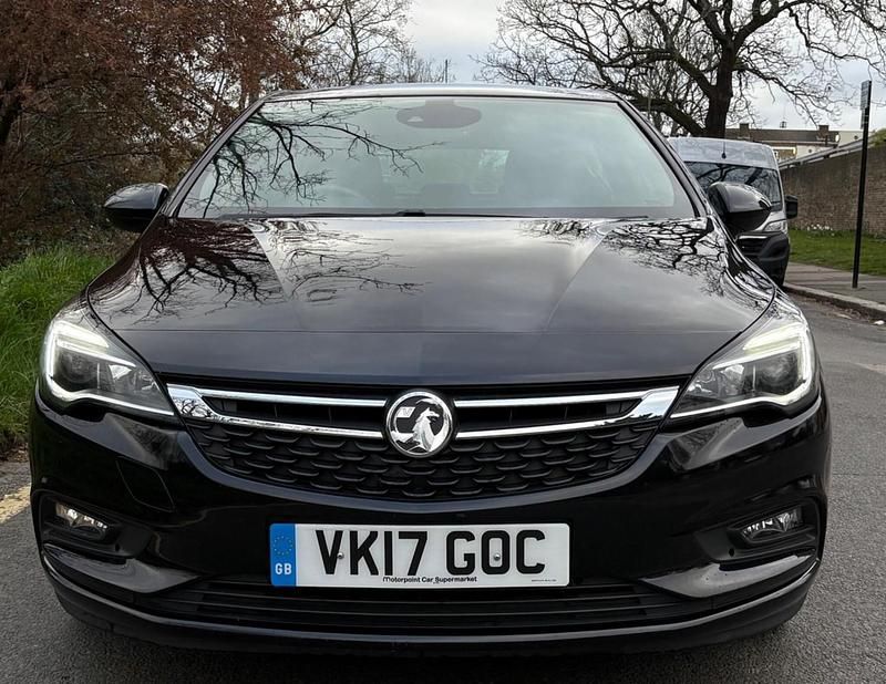 Used Vauxhall Astra SRi 2017 Black Hatchback