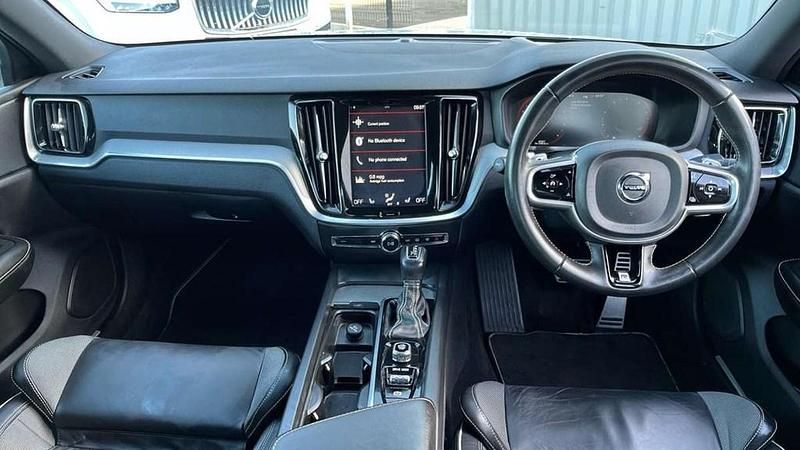 Used Volvo S60 R-Design 247 HP (181 kW) 2020 Silver Sedan