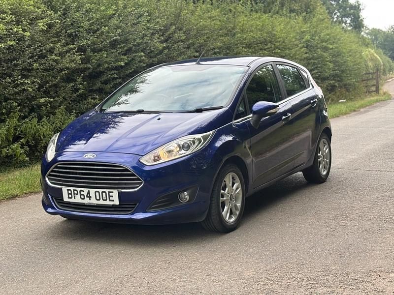 Blue Used 2015 Ford Fiesta Zetec Hatchback | £5,995 (Fair price) - Image 1/4