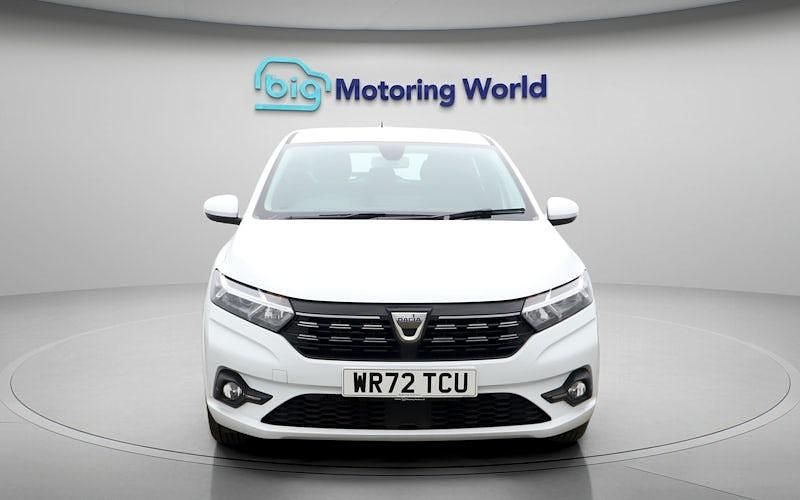 Used Dacia Sandero Comfort 91 HP (66 kW) 2022 White Hatchback