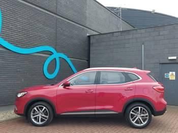 Used MG HS Excite 162 HP (119 kW) 2020 Red SUV