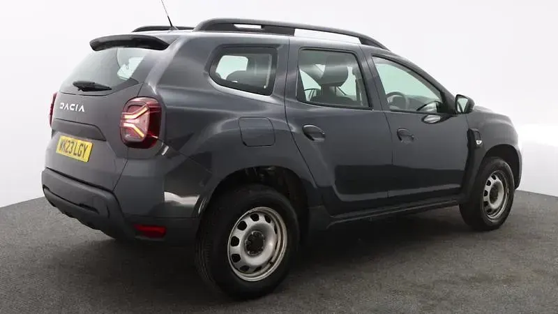 Used Dacia Duster Essentiel 90 HP (66 kW) 2023 Grey SUV