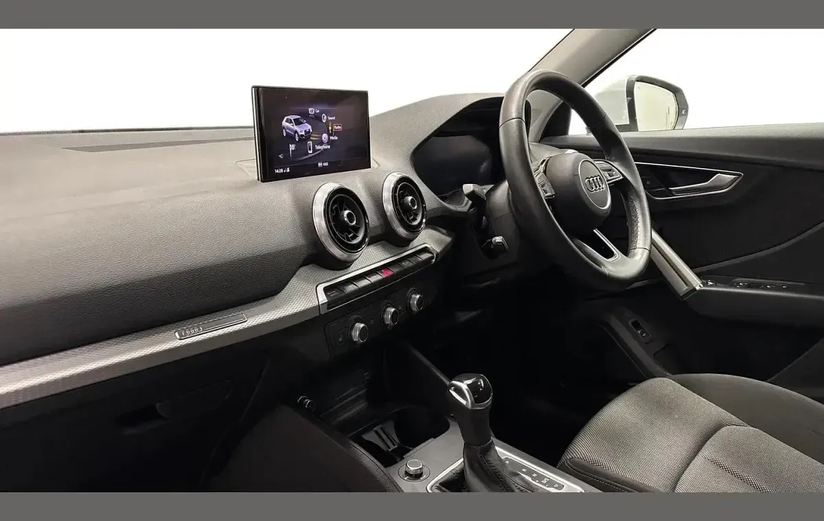 Usado Audi Q2 Sport 150 CV (110 kW) 2023 Blanco SUV