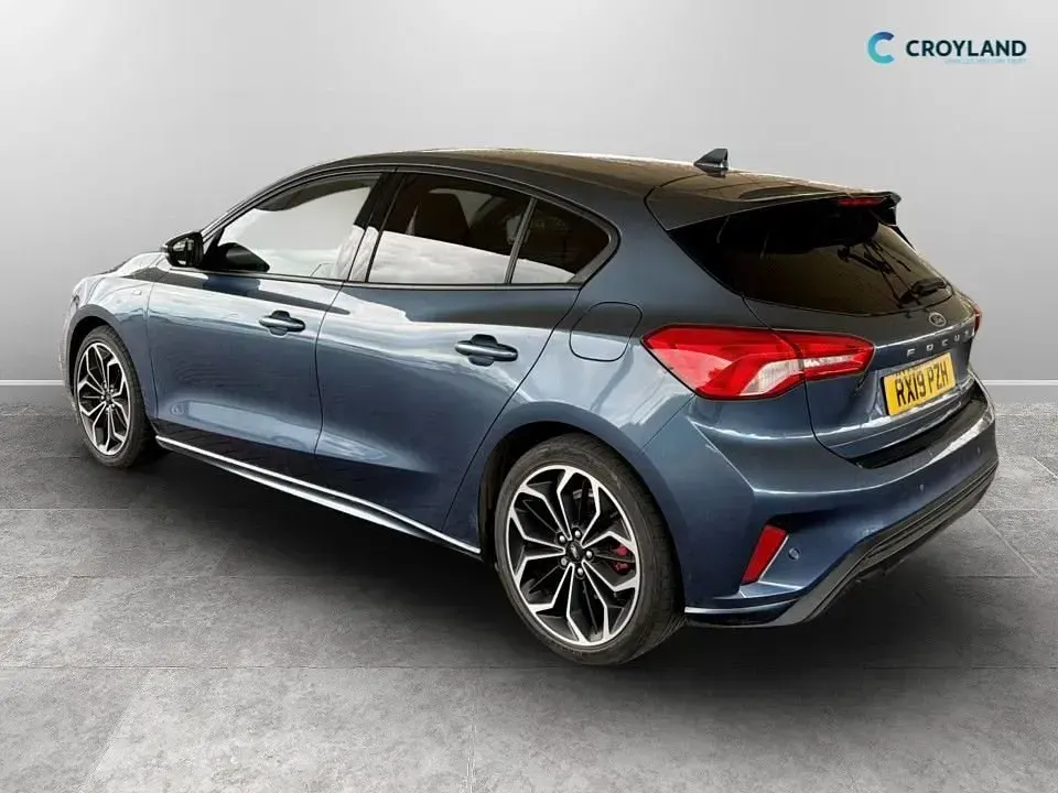 Gebraucht Ford Focus ST-Line X 182 PS (133 kW) 2019 Blau Kleinwagen