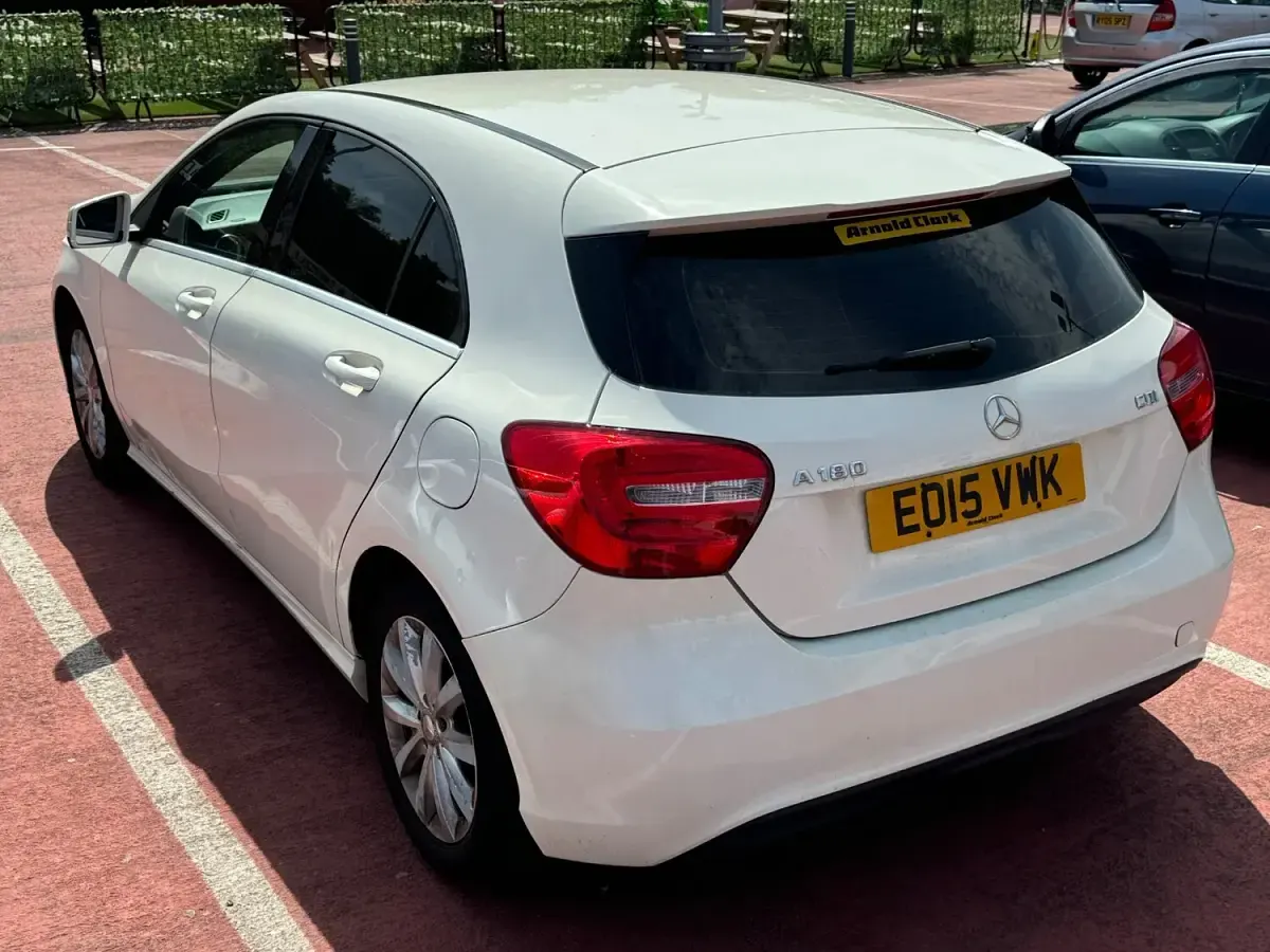 Used Mercedes A180 SE 109 HP (80 kW) 2015 White Hatchback