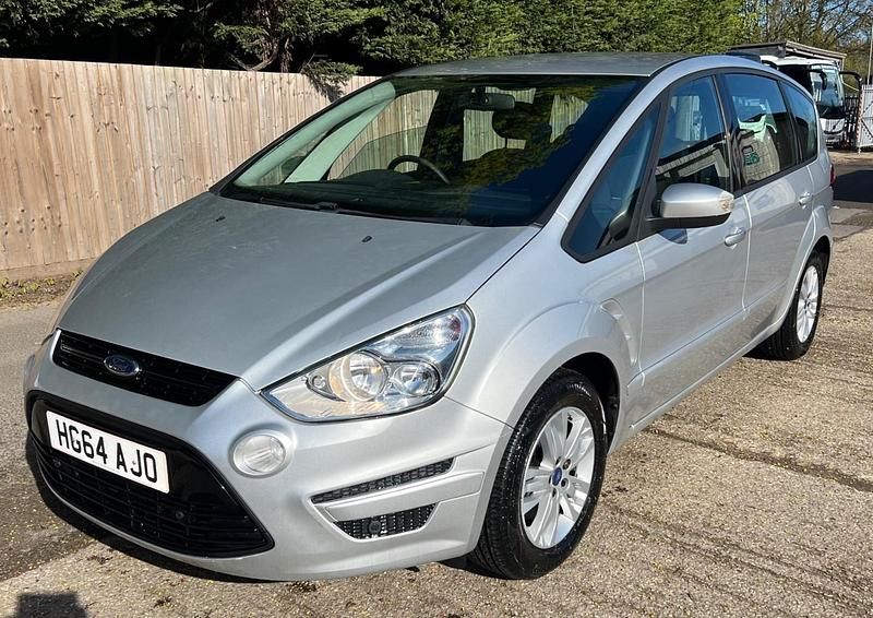 Used Ford S-MAX Zetec 115 HP (84 kW) 2014 Silver MPV