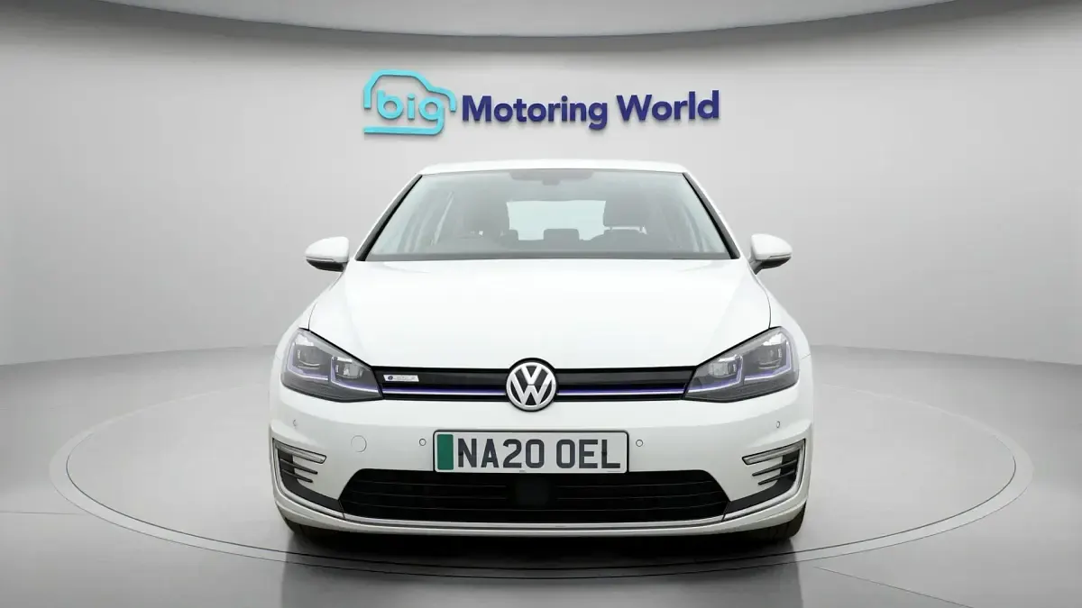 Used VW e-Golf 100 kW (136 HP) 2019 White Hatchback