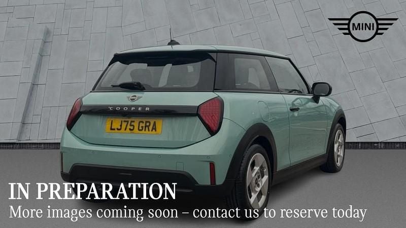Used Mini Cooper Hatch 113 kW (154 HP) 2025 Green Hatchback