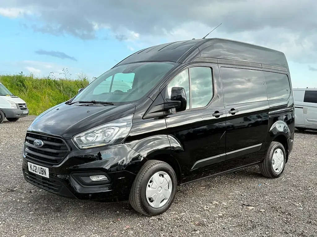 Used Ford Transit Custom Trend 105 HP (77 kW) 2021 Black Van