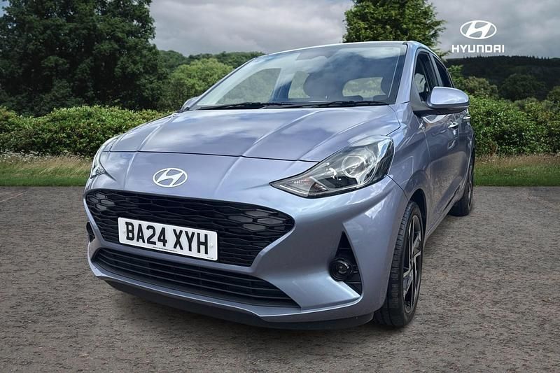Used Hyundai i10 Premium 83 HP (61 kW) 2024 Blue Hatchback