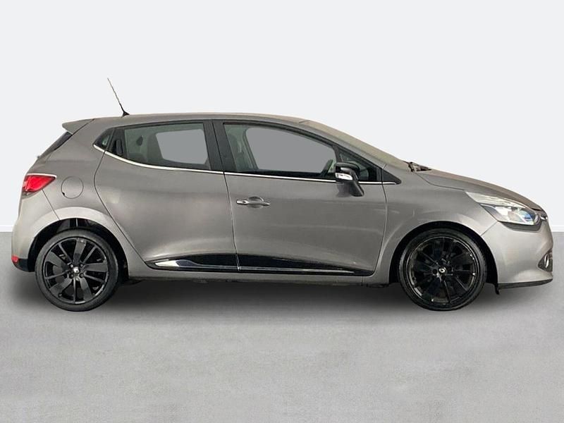 Used Renault Clio IV Dynamique 90 HP (66 kW) 2016 Grey Hatchback