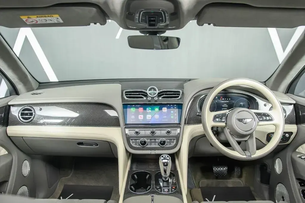 Used Bentley Bentayga 550 HP (404 kW) 2023 Grey SUV