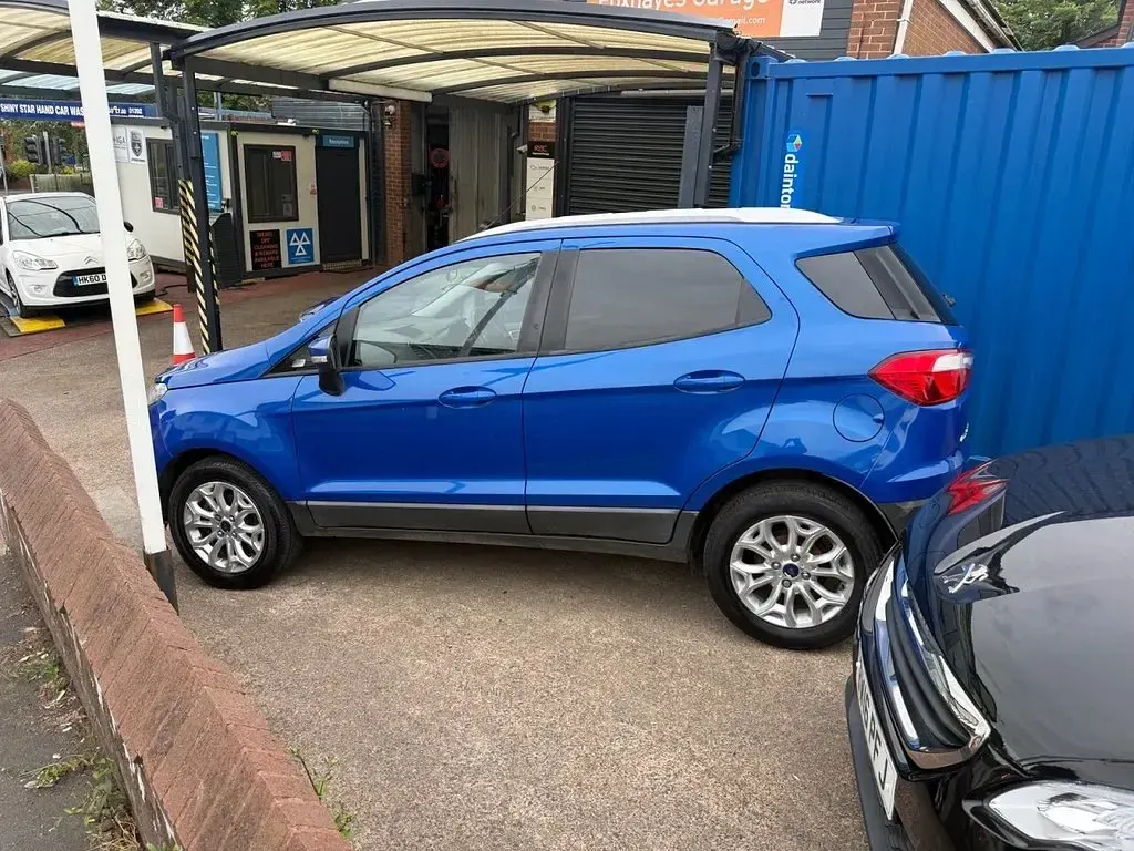 Used Ford Ecosport Zetec 95 HP (69 kW) 2015 Blue SUV