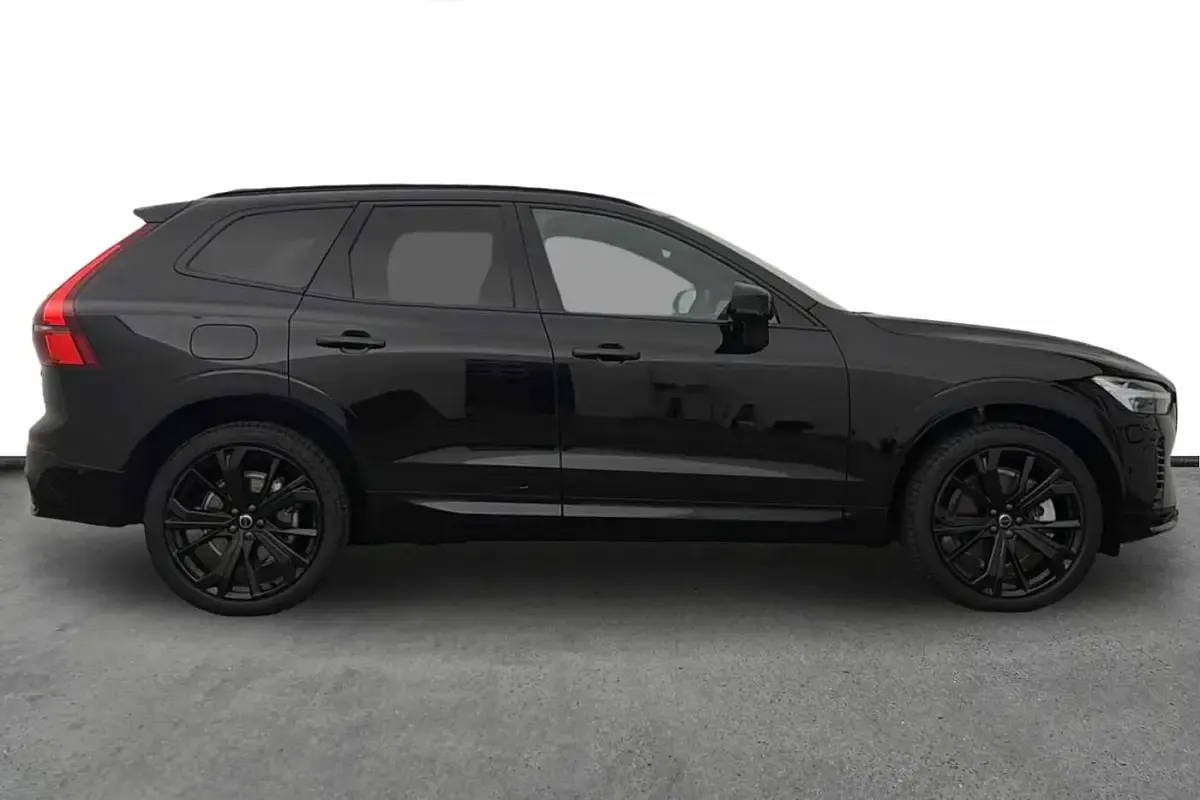 New Volvo XC60 Plus 345 HP (253 kW) 2026 Black SUV