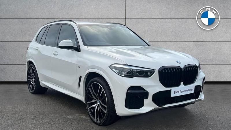 White Used 2022 BMW X5 M Sport SUV | £41,485 (Good price) - Image 1/4