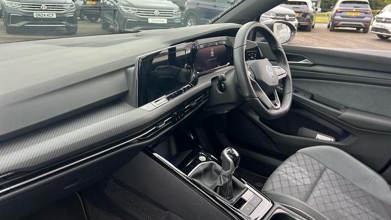 Used VW Golf VIII R-line 130 HP (95 kW) 2024 Dolphin grey