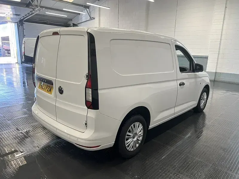 Used VW Caddy 102 HP (75 kW) 2023 White MPV