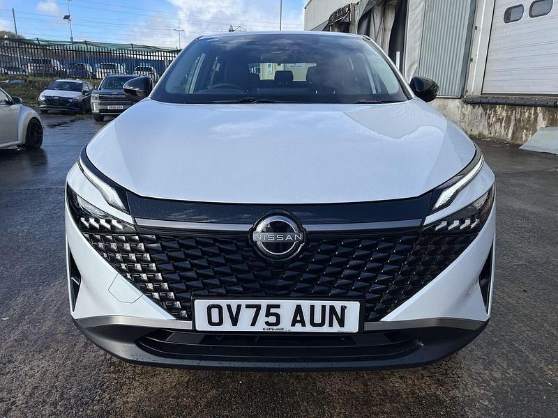 Used Nissan Qashqai Acenta Premium 138 HP (101 kW) 2025 White SUV