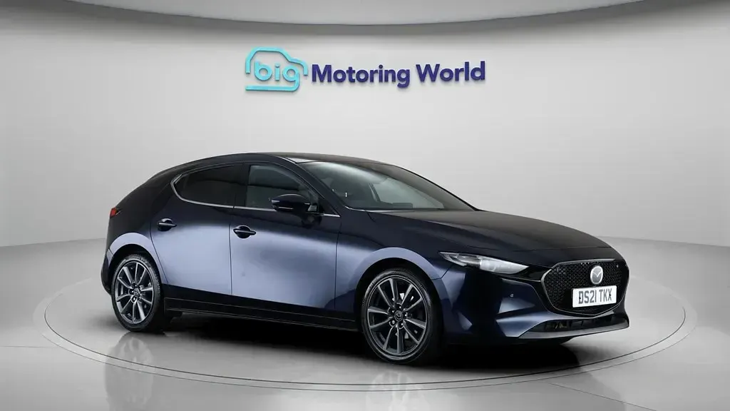Usado Mazda 3 Inclusive 122 HP (89 kW) 2021 Azul Citadino