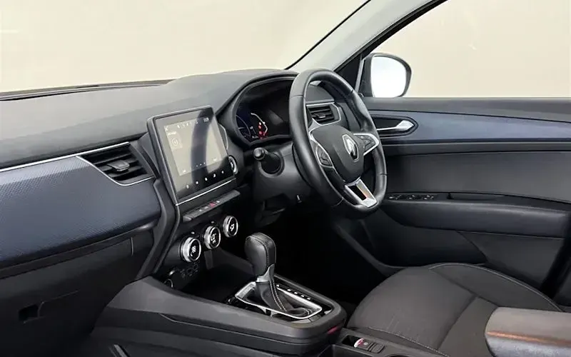 Used Renault Arkana Iconic 143 HP (105 kW) 2022 Black SUV