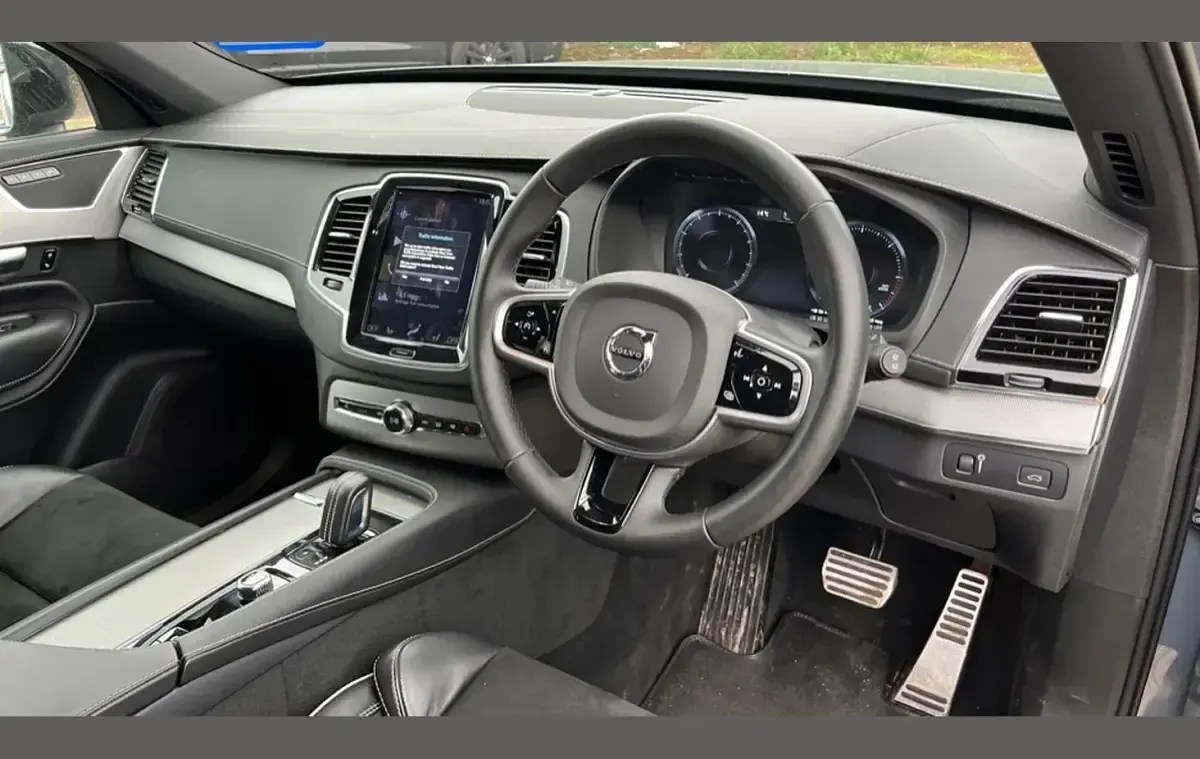Gebraucht Volvo XC90 R-Design 235 PS (172 kW) 2022 Grau SUV