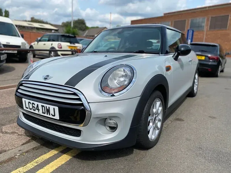 Used Mini Cooper Hatch 136 HP (100 kW) 2014 Silver Hatchback