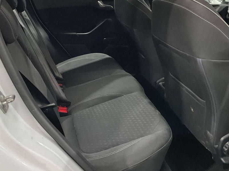 Used Ford Fiesta Zetec 100 HP (73 kW) 2018 White Hatchback
