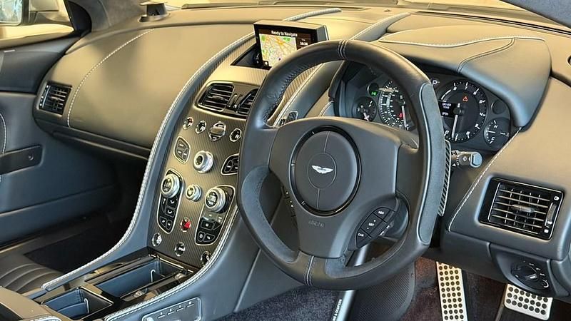 Used Aston Martin DB9 540 HP (397 kW) 2015 Silver Coupe